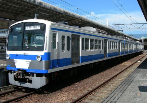 伊豆箱根鉄道1300系 復刻の色で出発進行