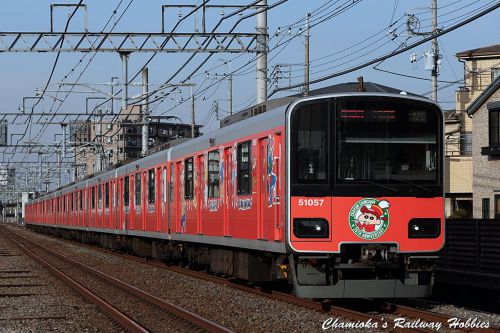 【鉄道写真】東武スカイツリーライン「クレヨンしんちゃんラッピングトレイン」