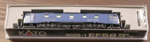 EF58, EF65, 14系15形寝台特急あかつき入線