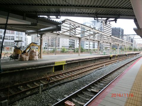 新大阪駅 旧11・12番のりば改装工事（2016年11月6日）