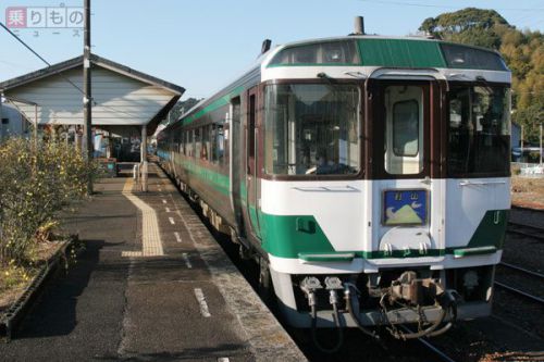 夜行列車、JR四国で1日限りの復活　JR発足30周年、「JR四国の一番列車」と同型車で
