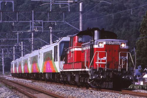 第934回　　魅惑の国鉄型機関車DD51