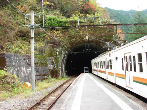急行「飯田線秘境駅号」、2019年春も運転！ 飯田線の秘境駅を一気に巡るチャンスです！