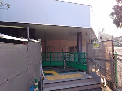 和泉鳥取駅バリアフリー化工事の様子（2017.3.10）