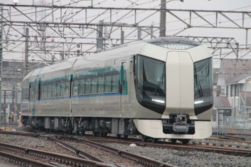 東武500系「特急リバティ」1番列車