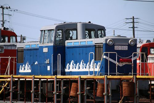 残り少なくなってきたDD13タイプ（秋田臨海鉄道のDD56）がいた