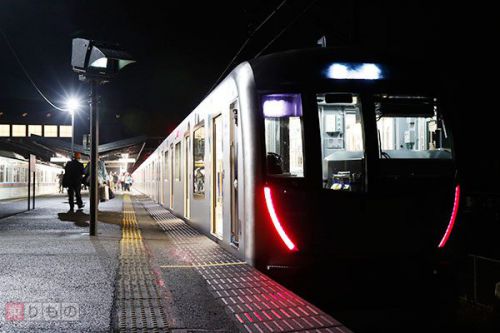 夜行列車が東急、東京メトロ、西武線を走る　史上初　目的地は運に左右される場所（写真21枚）
