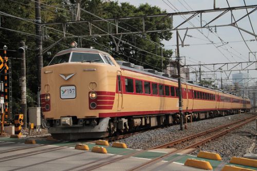 Y158記念列車で使用の189系国鉄色