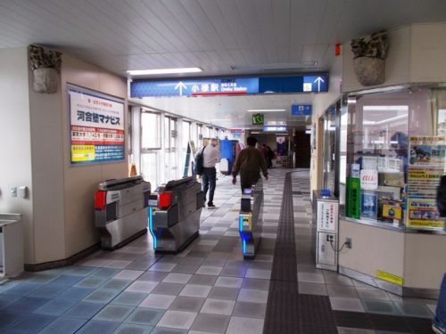 小禄駅　沖縄都市モノレール線（ゆいレール）