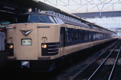 奥羽本線583系　青森駅で発車を待つ急行「津軽」　1997-04-29