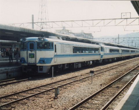 キハ181系「いしづち」（1989年5月・高松駅にて）
