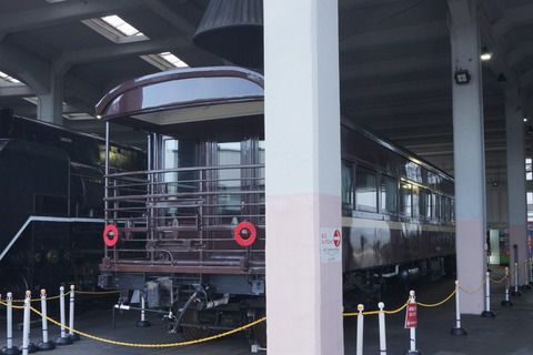 京都鉄道博物館で展示中の展望車「マイテ49」をみる（2022.8.2）