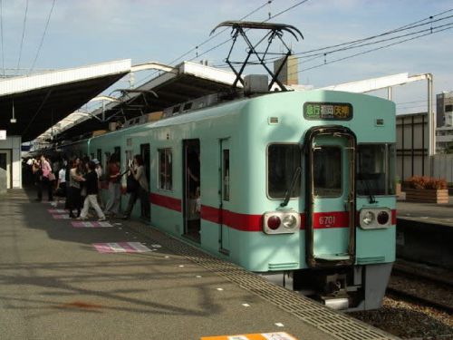 西鉄6000形　ガリガリ君色の電車　2005-08-09