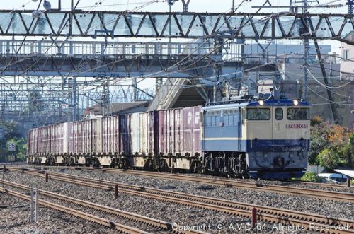 EF65(2065号機)~国鉄特急色をやっと 〔ビデオあり〕