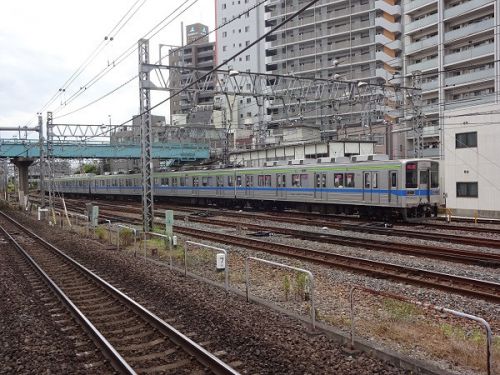 小菅の複々線を走る様々な列車達 東武の車両編 13 10030系　6R車