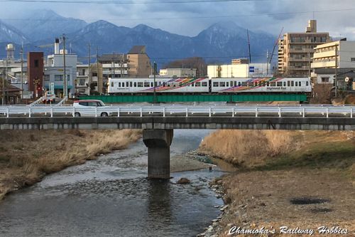 《鉄道写真》(アルピコ交通上高地線)鉄橋を渡る3000形