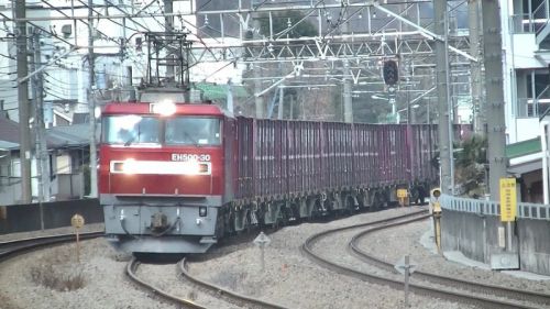 JR貨物EH500形電気機関車（EH500-30）　武蔵野線西国分寺駅にて