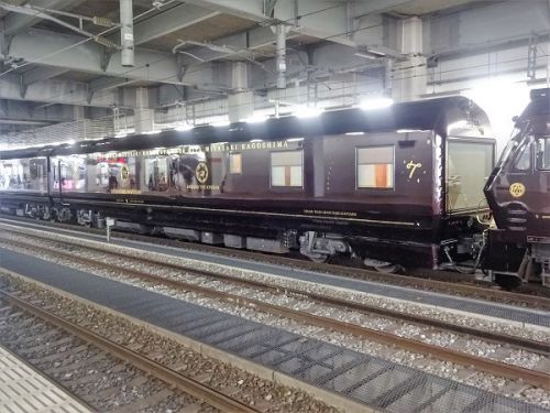 2017年10月の福岡旅行　5 鹿児島本線　博多駅の「ななつ星in九州」　その5