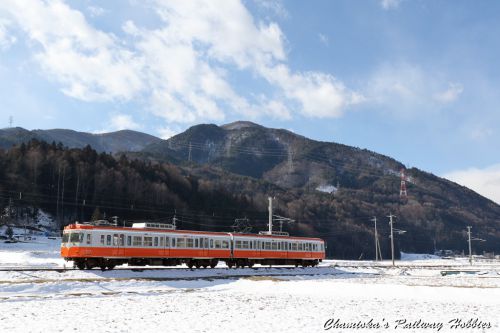 《鉄道写真》(アルピコ交通上高地線)雪晴れの3000形