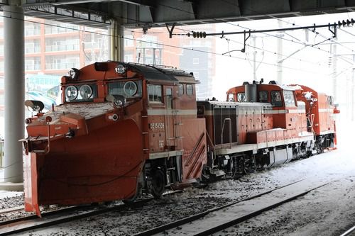 小樽築港駅にて、排雪列車DE15 1509。