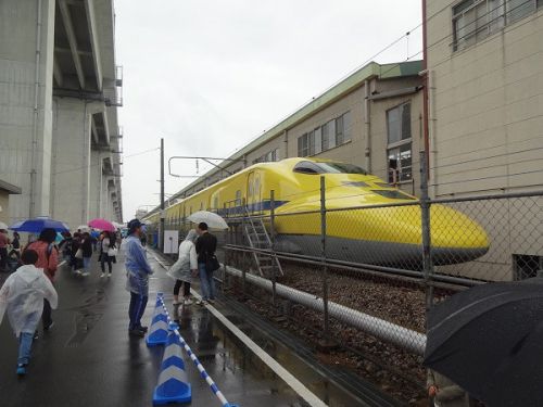 2017年10月の福岡旅行　7 新幹線博多総合車両所公開　その6　ドクターイエロー2