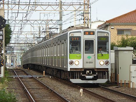 京王電鉄 区間急行 調布行き7 10-000形250F・280F