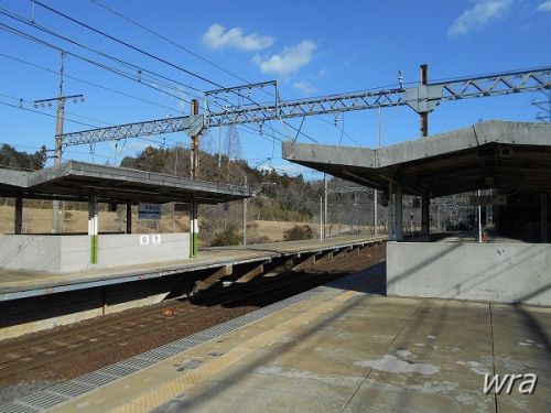 近鉄大阪線　東青山駅(三重県津市)―高原の駅は今日も寂しく