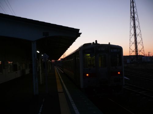 日の出前の花咲線始発列車