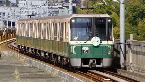 横浜市営地下鉄グリーンライン開業10周年記念電車