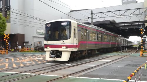 京王線　東府中駅　電車通過集