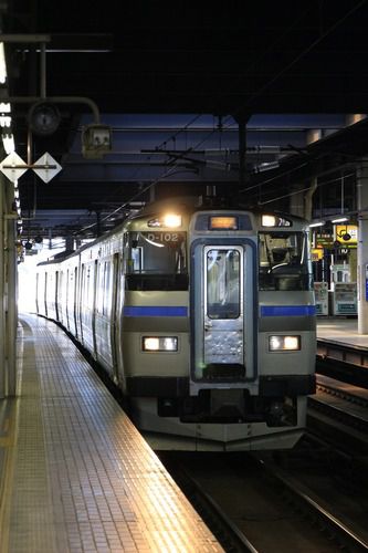 札幌駅にて、キハ201系気動車。