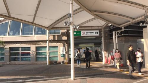 大江戸線　東中野駅に潜ってみた　Higashi-Nakano