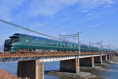 「新たな長距離列車」の内装が発表
