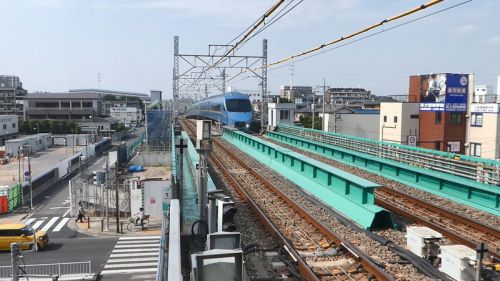 北綾瀬駅の小田急ロマンスカーMSE（60000形）