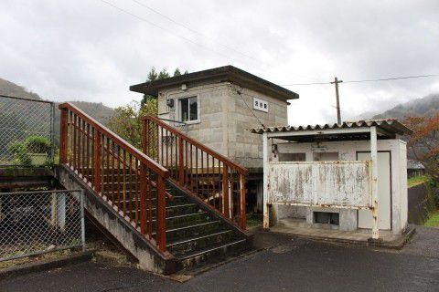 ＪＲ西日本　沢谷駅