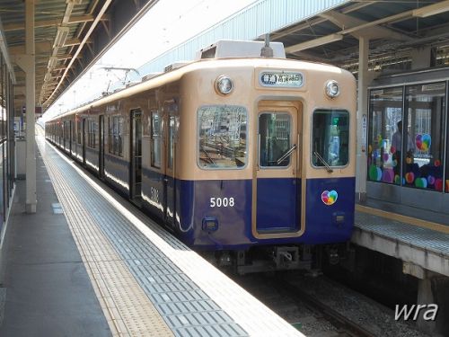 息つく暇もない・・・阪神尼崎駅で阪神・近鉄電車を激写！