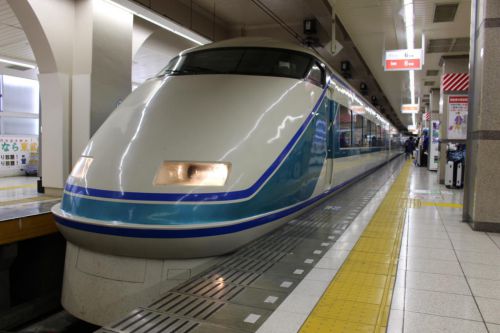 東武の夜行列車「日光夜行号」、2018年は新宿発・JR経由も運転！ 早朝の紅葉を眺めるツアーとして発売！