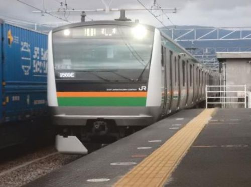 東海道本線　JR東Ｅ２３３系３０００番台　E02