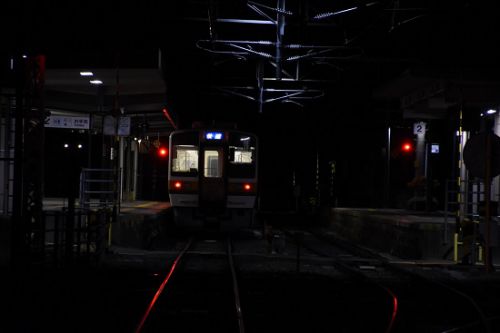 11月25日撮影　飯田線は駒ケ根駅の始発　その2