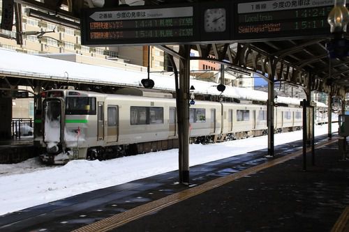 小樽駅で、735系電車