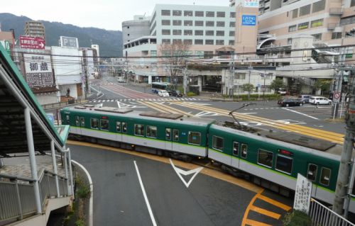 京阪石山坂本線のラッピング列車