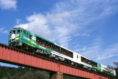 【JR北海道ほか】北海道内での観光列車運行を発表。JR東日本「びゅうコースター風っこ」は宗谷線、東急「THE ROYAL EXPRESS」は道東エリアへ