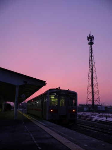 特別な朝焼けの花咲線始発列車