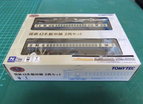 TOMYTECの鉄道ｺﾚｸｼｮﾝ 国鉄４２系飯田線 ２両セットを見る 