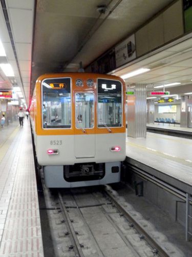 阪神電鉄8000系リニューアル車（あの電車の車内を見よう）