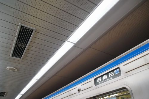 【四つ橋線】なんば駅の照明が蛍光灯からLED化してグッと明るく！