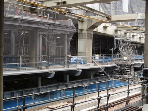 JR渋谷駅埼京線ホーム移設工事の様子