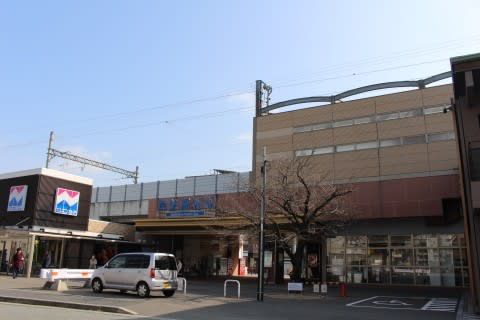 西鉄　西鉄香椎駅