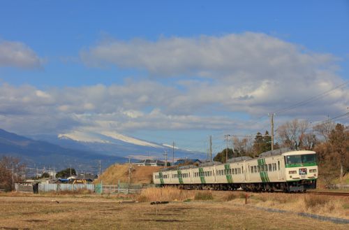 伊豆箱根鉄道の富士山の見えるポイントを行く１８５系「踊り子号」他（三島二日町～大場）