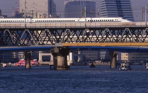 東京は大井回送線を走行する７００系新幹線　（あの日あの時７００系）